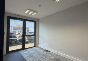 Location local d'activité 40 m² Cenon - Rue Newton
