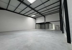 Locaux d'activité à vendre Gretz-Armainvilliers - Proche Val d'Europe