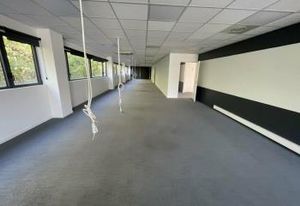 Location bureaux Brest 1er étage - Proche parkings privés