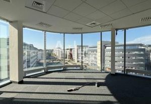 Vente bureaux Le Mans gare Sud - Desservi par bus et train