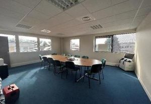 Location bureaux Bièvres - Proche RER C et A86