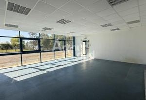Location bureaux Le Mans ZI Sud - Proche voie rapide D323