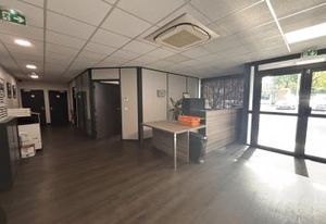 Location local d'activité Sarcelles - Accès PL sécurisé
