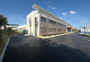 Bureaux à vendre Le Rheu - Immeuble restructuré neuf