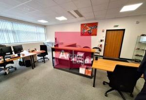 Vente bureaux Clermont-Ferrand Le Brézet - Proximité transports