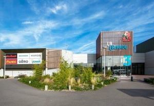 Local commercial à louer Montivilliers - Centre commercial Auchan La Lézarde