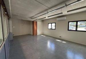 Location bureau Biarritz 1er étage - Proche commerces et coworking