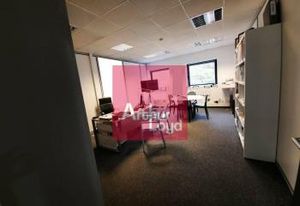 Bureaux à louer Clermont-Ferrand Brezet - Proximité transports