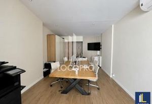 Location local commercial Antibes - Rue Lacan piétonne