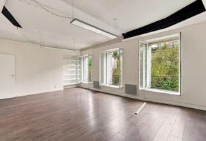 Location bureaux Paris 10 - Proche République, gares de l'Est et du Nord