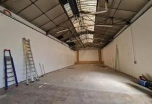 Local d'activité à vendre ou louer Nanterre - Proche RER A