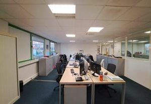 Location bureaux + stockage Labège - Proche rocade & transports