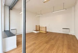 Location boutique Paris 18e - Métro Lamarck-Caulaincourt