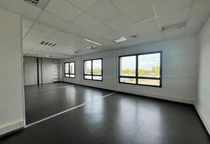 Location bureaux Dury - Proximité A16-A29 et centre commercial
