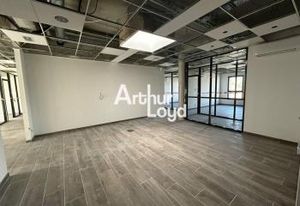 Location batiment mixte Fréjus Capitou - Modulable bureaux/entrepôt
