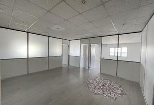 Location bureaux Puget-sur-Argens - Proche A8 et RN7