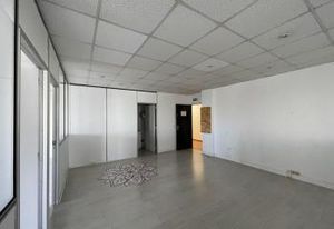 Location bureaux Puget-sur-Argens - Proche A8 et RN7