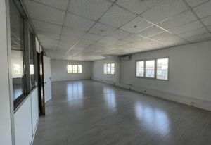 Location bureaux Puget-sur-Argens - Proche A8 et RN7