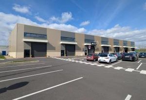 Location locaux d'activité Bernes-sur-Oise - Parc mixte