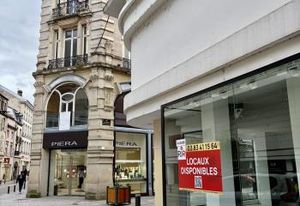 Location local commercial Epinal hypercentre - Face Monoprix