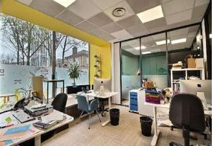 Location local commercial Paris 19e - Vue Canal de l'Ourcq