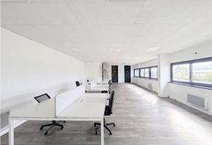 Location bureaux Chassieu - Proche Rocade Est et A43