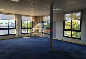 Vente bureaux Saint-Nazaire - Proche lignes U1, U2 et hélYce