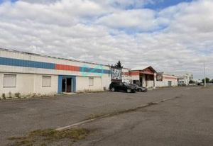 Vente batiment commercial Orleix face E.Leclerc