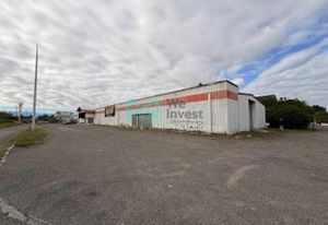 Vente batiment commercial Orleix face E.Leclerc