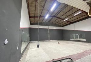 Location local d'activité Olivet - Parcelle clôturée 3 952 m²