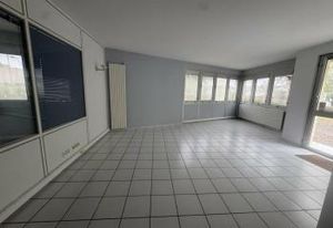 Location local d'activité Joué-lès-Tours - Proche A10/A85