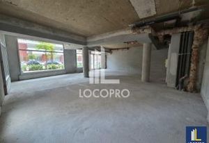 Vente local commercial angle Nice - Route de Turin