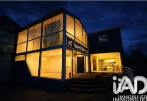 Vente local commercial 830 m² centre-ville de Dole