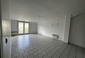 Vente deux immeubles Epernay centre - Rue commercante