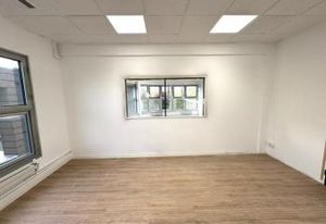 Location bureau Villiers-sur-Marne Noisy-le-Grand - Rénové