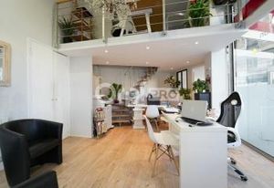 Location local commercial Lyon 3 - Vitrine d'angle