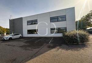 Location bureaux Décines-Charpieu - Proche D112 et transports