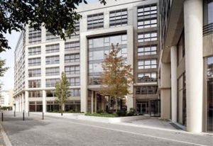 Location bureaux Villejuif - Proche transports en commun