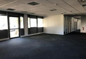 Location bureaux Grenoble Presqu'île - Proximité transports en commun