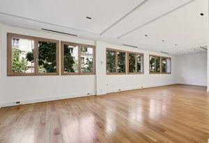 Location bureaux Paris 18 - Proche métro Barbès-Rochechouart