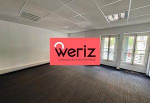 Location bureaux Marseille 2 - Rue de la République proche métro et tram