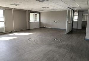 Location bureaux Villeneuve-la-Garenne - Proche A86, A15, RER C et Tram T1