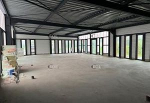 Local d'activités et bureaux à louer Le Coudray-Montceaux - Proche A6