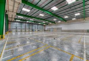 Cellule logistique à louer Bruyères-sur-Oise - Proche A15 et A16
