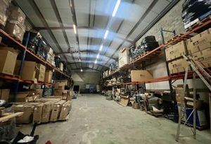 Bâtiment indépendant à vendre Bagnolet - Proche A86, A3 et transports