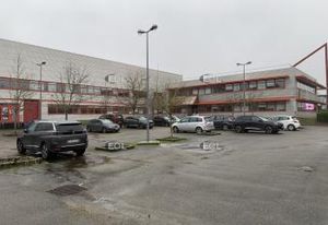 Location local d'activité Maurepas - Accès N10/A86/A12/N12/A13