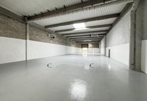 Locaux d'activité à louer Maurepas - Accès N10, N12