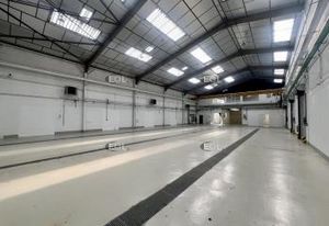 Location immeuble d'activités Sarcelles - Proche A104, A1, A16, A15