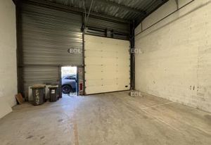 Cellule d'activité à vendre Aubergenville - ZA des Chevries
