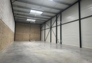 Locaux d'activité à vendre Plaisir - Accès N12/D30 et A12/A86